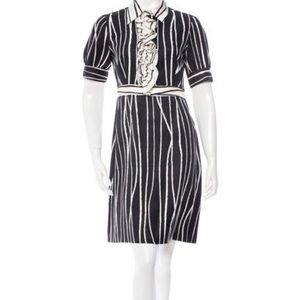 👗🌷🌷spring sale~Tory Burch ruffle front dress